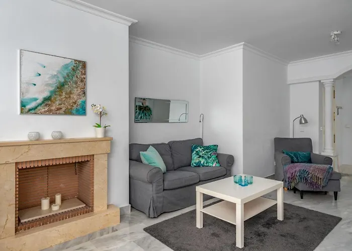 Appartement Senorio De Aloha By Interhome