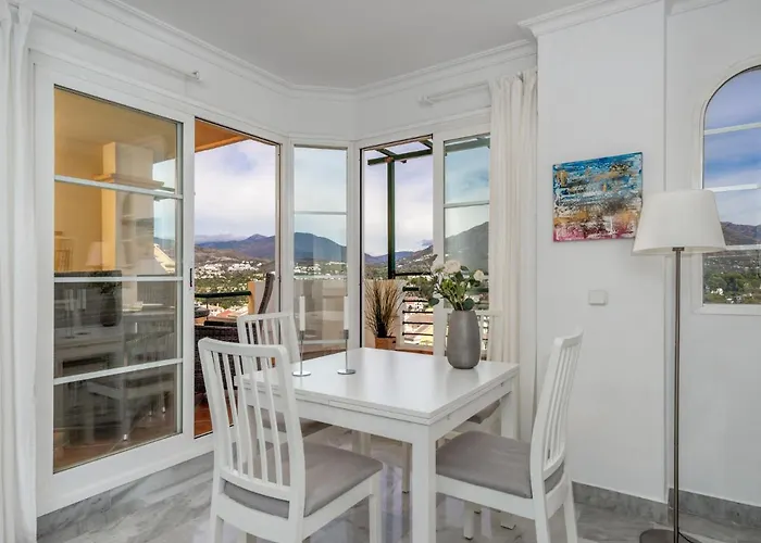 Senorio De Aloha By Interhome מארבלה